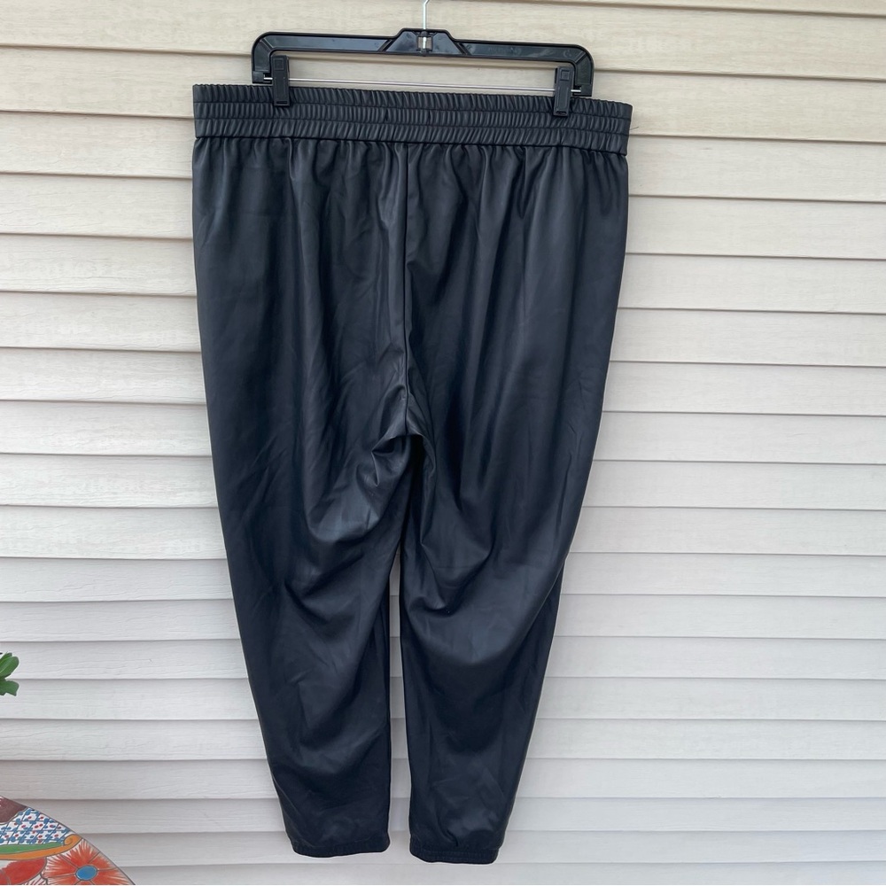 Kenneth Cole Pull On Faux Leather Jogger Pants Size L - Picture 4 of 8